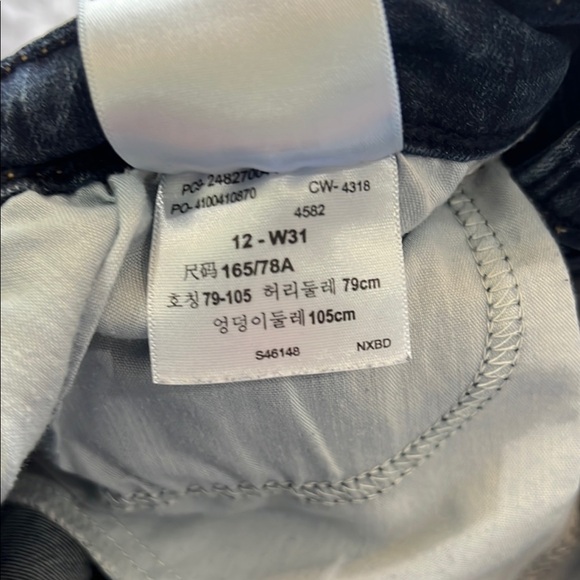 Levi's Blue Boyfriend Jeans with Vintage Fading - Picture 3 of 4